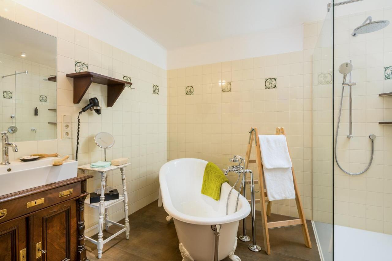 Parkhotel Отель Йевер